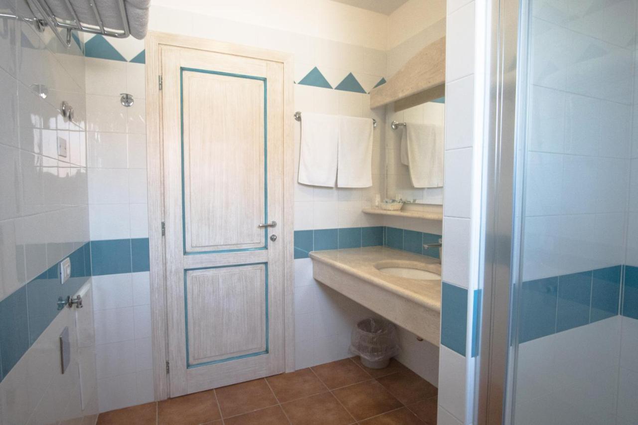 Le Residenze Del Golfo Di Orosei Aparthotel Εξωτερικό φωτογραφία
