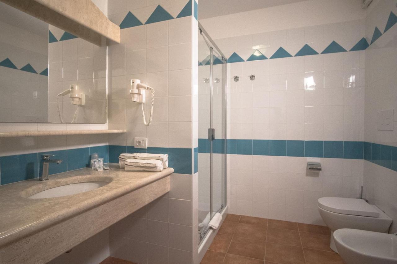 Le Residenze Del Golfo Di Orosei Aparthotel Εξωτερικό φωτογραφία