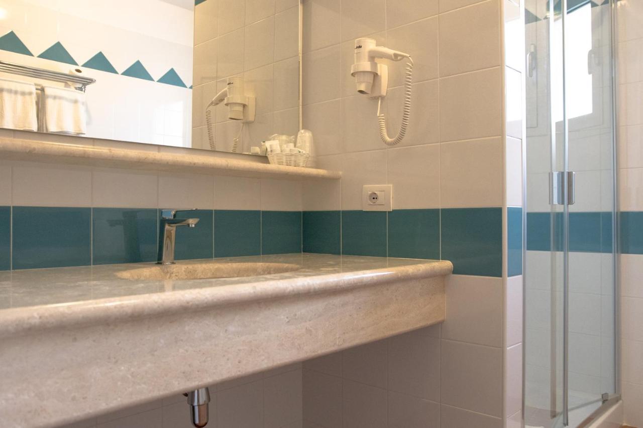 Le Residenze Del Golfo Di Orosei Aparthotel Εξωτερικό φωτογραφία